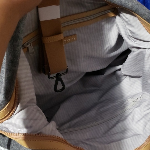 SHERPANI FALLON WEEKENDER CHAI BAG CLASSIC OS - Picture 4 of 11